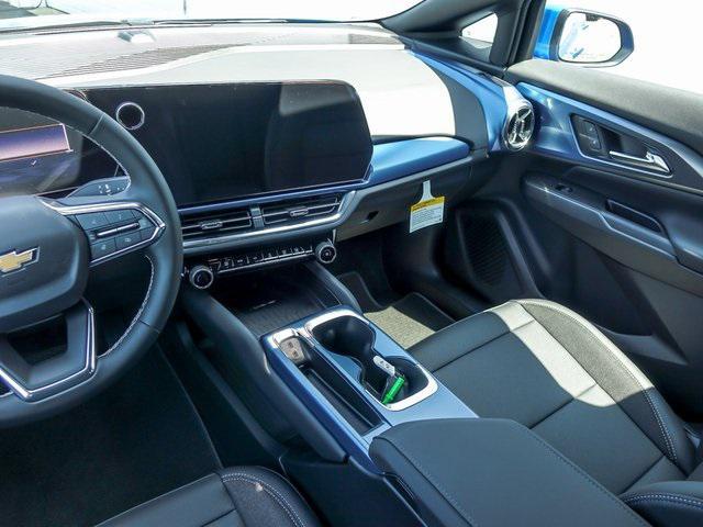 new 2025 Chevrolet Equinox EV car, priced at $40,103