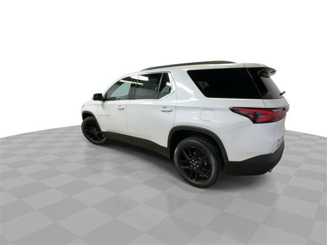 used 2022 Chevrolet Traverse car, priced at $27,800