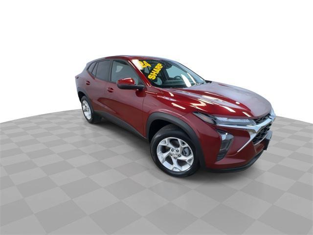 used 2024 Chevrolet Trax car, priced at $20,972