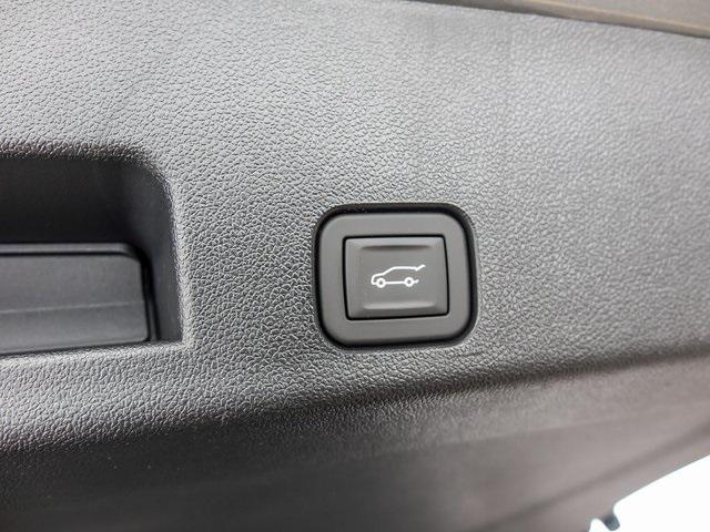 new 2026 Chevrolet Traverse car, priced at $43,960