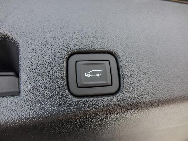 new 2025 Chevrolet Traverse car, priced at $54,689