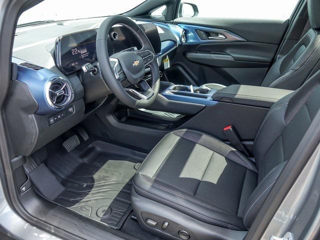 new 2025 Chevrolet Equinox EV car, priced at $39,290