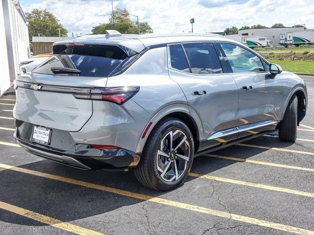 new 2025 Chevrolet Equinox EV car, priced at $39,290