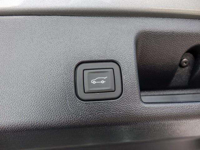 new 2025 Chevrolet Equinox EV car, priced at $39,290