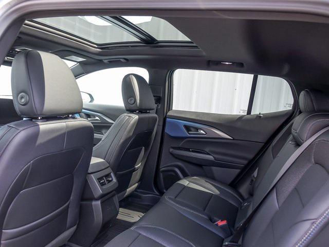 new 2025 Chevrolet Equinox EV car, priced at $39,290