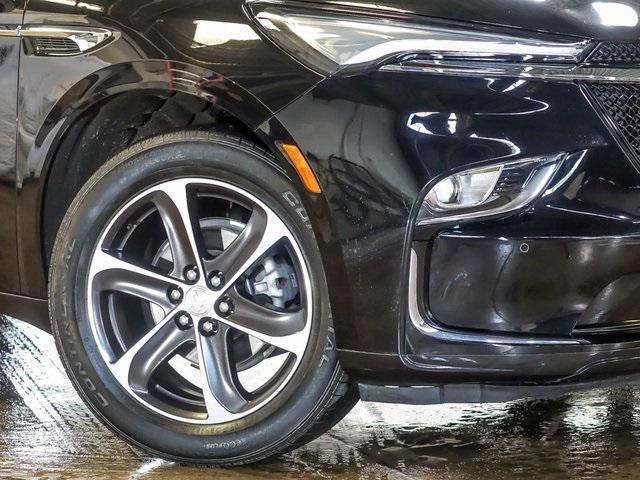 used 2022 Buick Enclave car, priced at $33,000