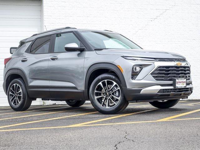 new 2025 Chevrolet TrailBlazer car, priced at $27,002