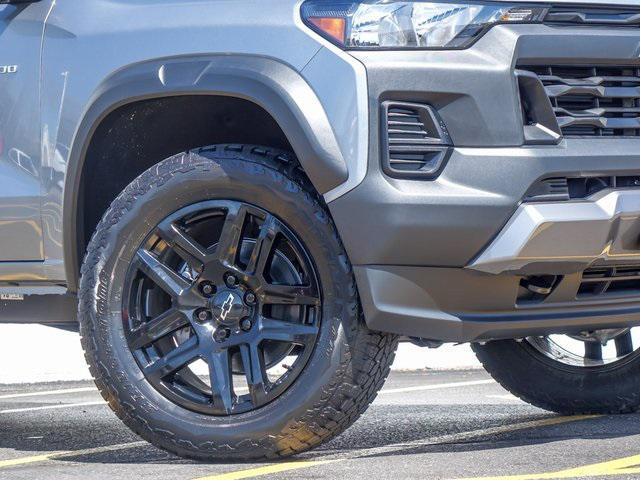 new 2025 Chevrolet Colorado car, priced at $43,690