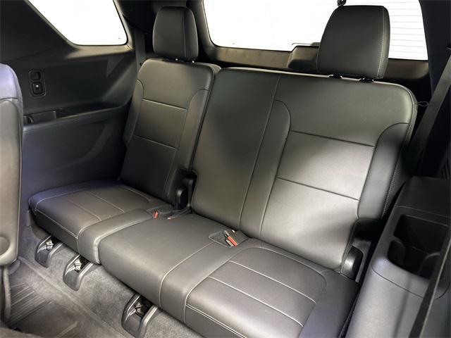 used 2023 Chevrolet Traverse car, priced at $38,281