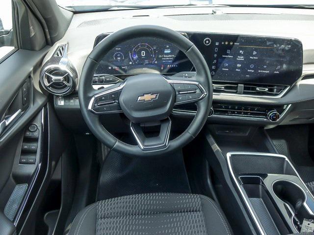 used 2025 Chevrolet Equinox car, priced at $31,500