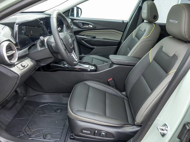 new 2025 Chevrolet Trax car, priced at $25,747