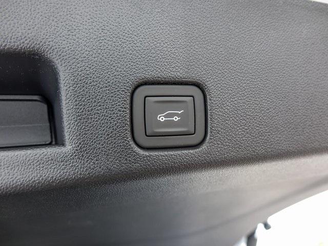 new 2026 Chevrolet Traverse car, priced at $57,109