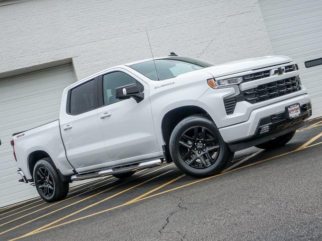 new 2025 Chevrolet Silverado 1500 car, priced at $2,558,400