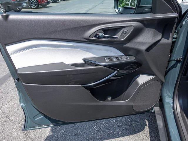 new 2025 Chevrolet Trax car, priced at $24,205