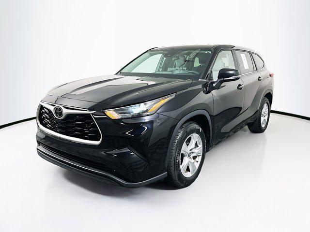 used 2023 Toyota Highlander car, priced at $29,539