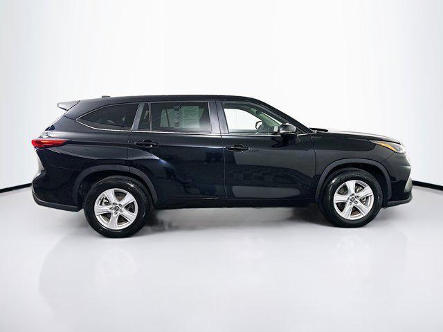 used 2023 Toyota Highlander car, priced at $29,539