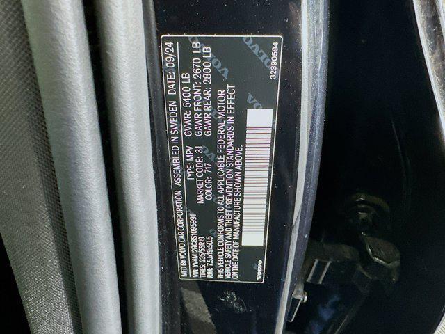 used 2025 Volvo XC60 car, priced at $35,487