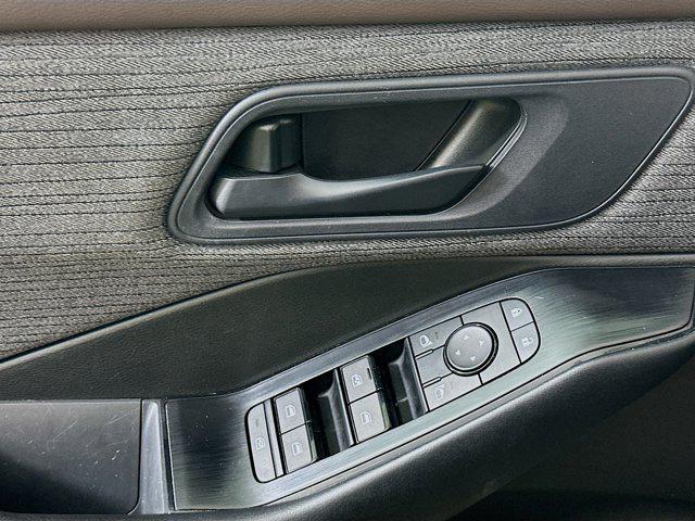 used 2023 Nissan Rogue car, priced at $17,997