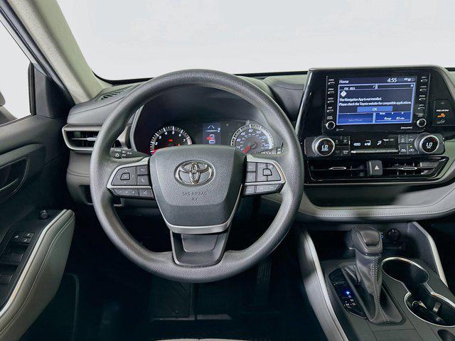 used 2022 Toyota Highlander car, priced at $27,997