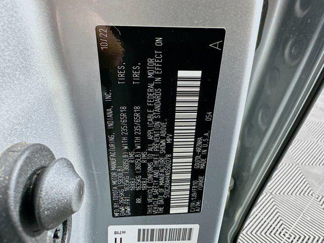 used 2022 Toyota Highlander car, priced at $27,997