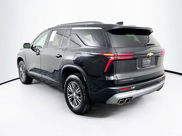 used 2024 Chevrolet Traverse car, priced at $33,797