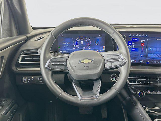 used 2024 Chevrolet Traverse car, priced at $33,797