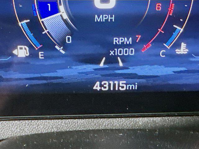 used 2024 Chevrolet Traverse car, priced at $33,797