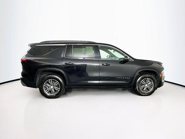 used 2024 Chevrolet Traverse car, priced at $33,797