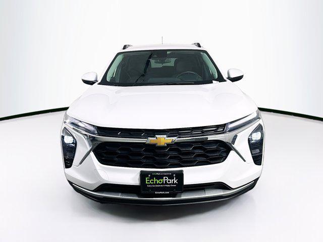 used 2024 Chevrolet Trax car, priced at $20,997