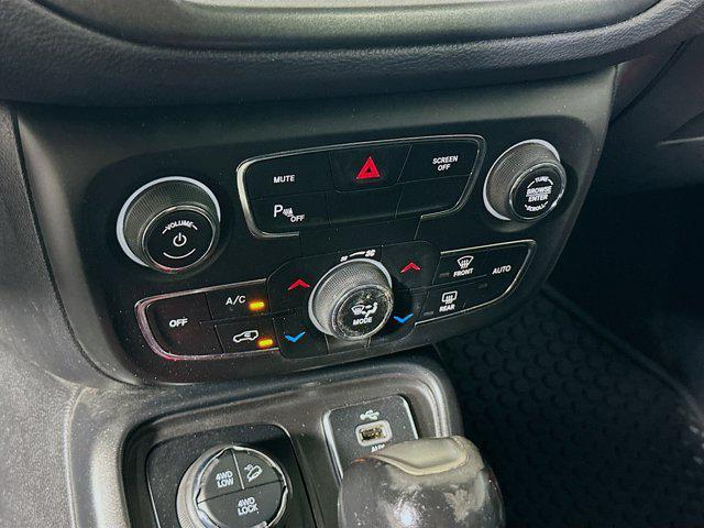 used 2018 Jeep Compass car, priced at $8,999