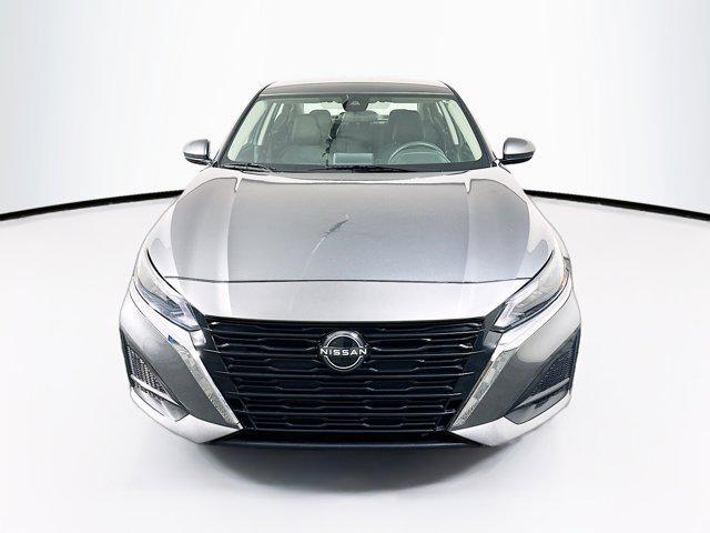 used 2023 Nissan Altima car, priced at $21,297