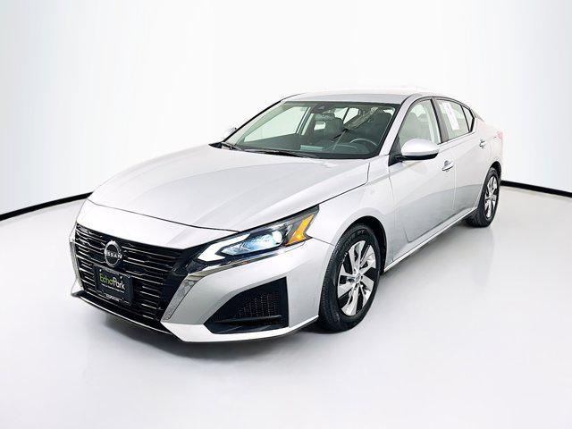 used 2023 Nissan Altima car, priced at $18,789