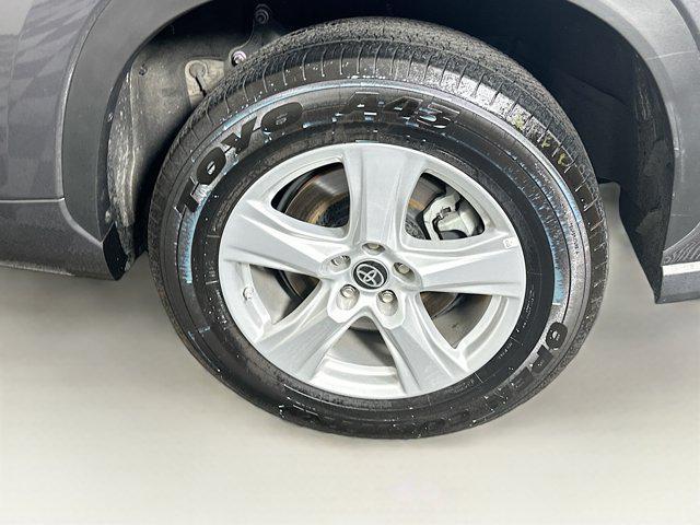 used 2024 Toyota Highlander car, priced at $36,697
