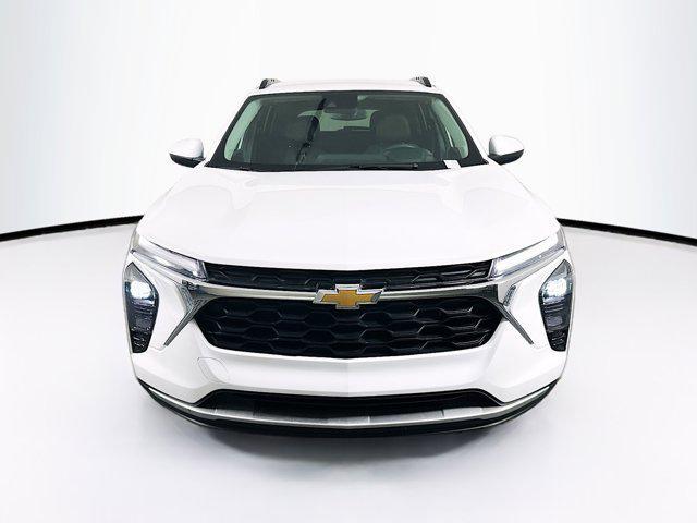 used 2024 Chevrolet Trax car, priced at $19,697