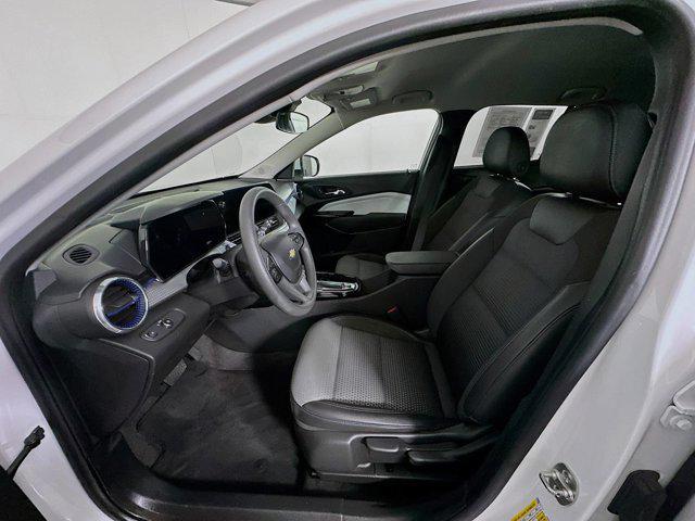 used 2024 Chevrolet Trax car, priced at $19,697
