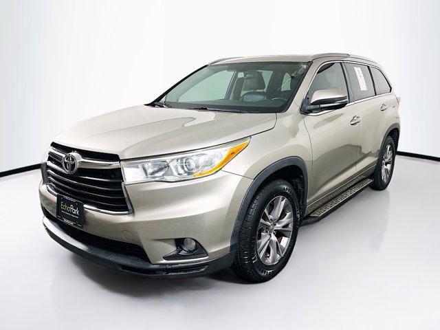 used 2014 Toyota Highlander car, priced at $16,299