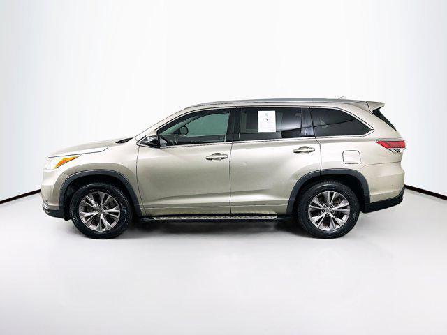 used 2014 Toyota Highlander car, priced at $16,299