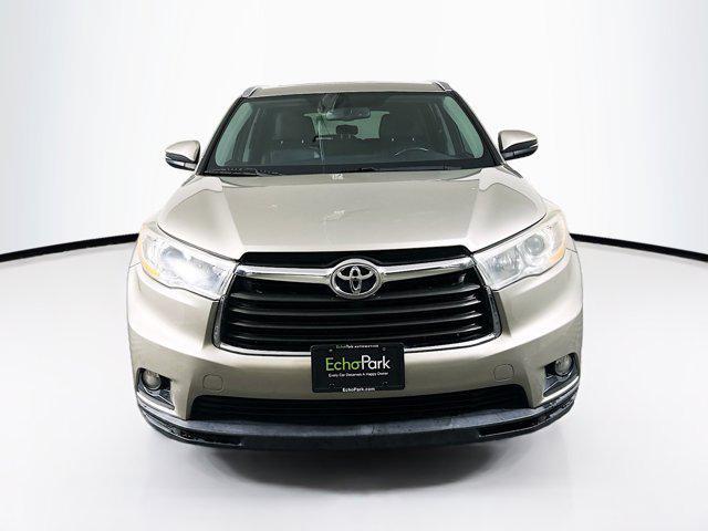 used 2014 Toyota Highlander car, priced at $16,299