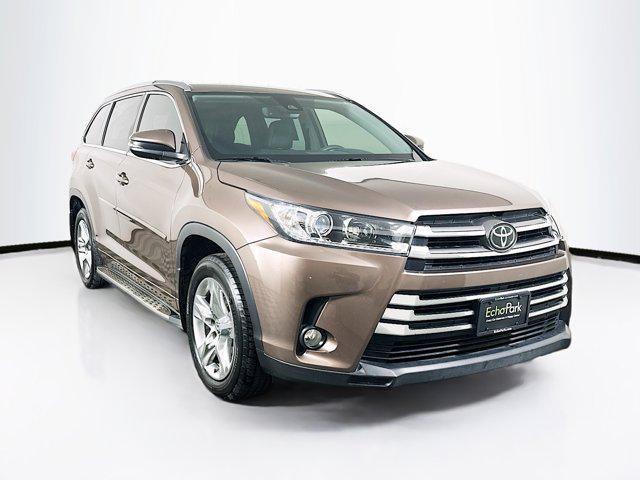 used 2018 Toyota Highlander car, priced at $22,799