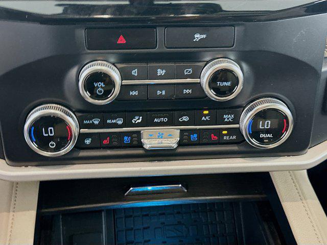 used 2023 Ford Expedition car, priced at $41,597