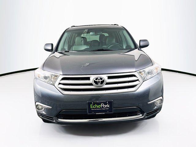 used 2013 Toyota Highlander car, priced at $11,999