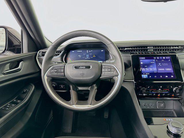 used 2024 Jeep Grand Cherokee car, priced at $29,997