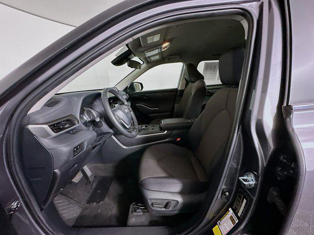 used 2024 Toyota Highlander car, priced at $34,539