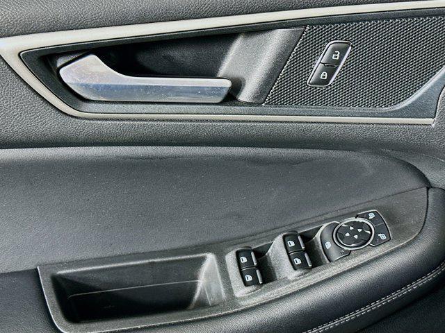 used 2024 Ford Edge car, priced at $22,397