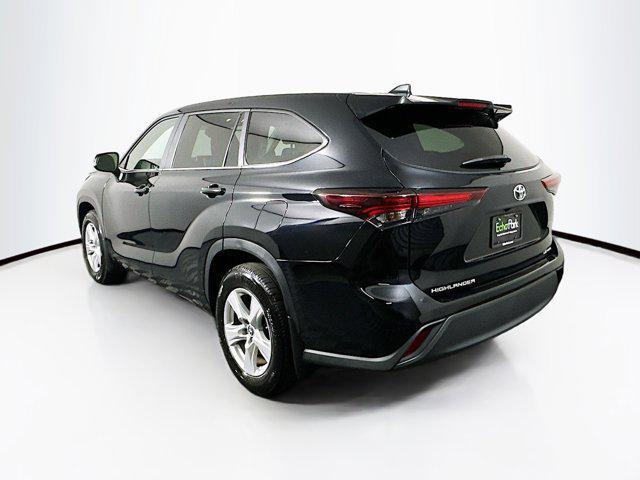 used 2024 Toyota Highlander car, priced at $34,339