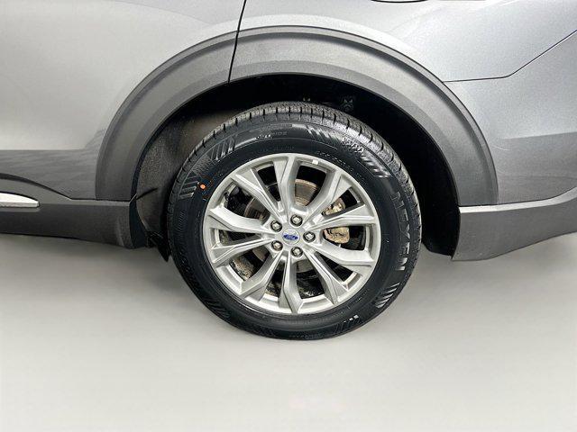 used 2024 Ford Explorer car, priced at $31,997