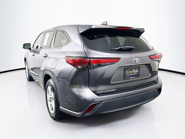 used 2023 Toyota Highlander car, priced at $31,297