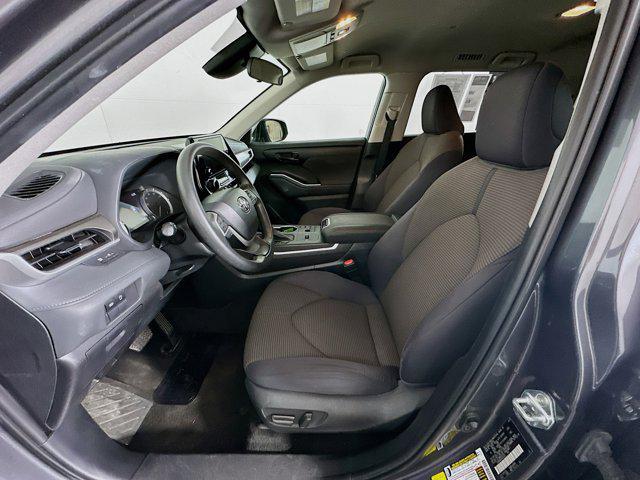 used 2023 Toyota Highlander car, priced at $31,297