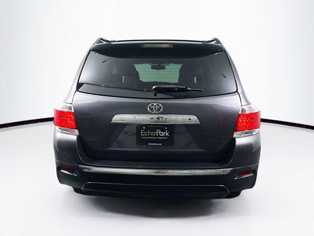 used 2013 Toyota Highlander car, priced at $13,899