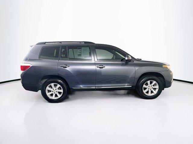 used 2013 Toyota Highlander car, priced at $13,899